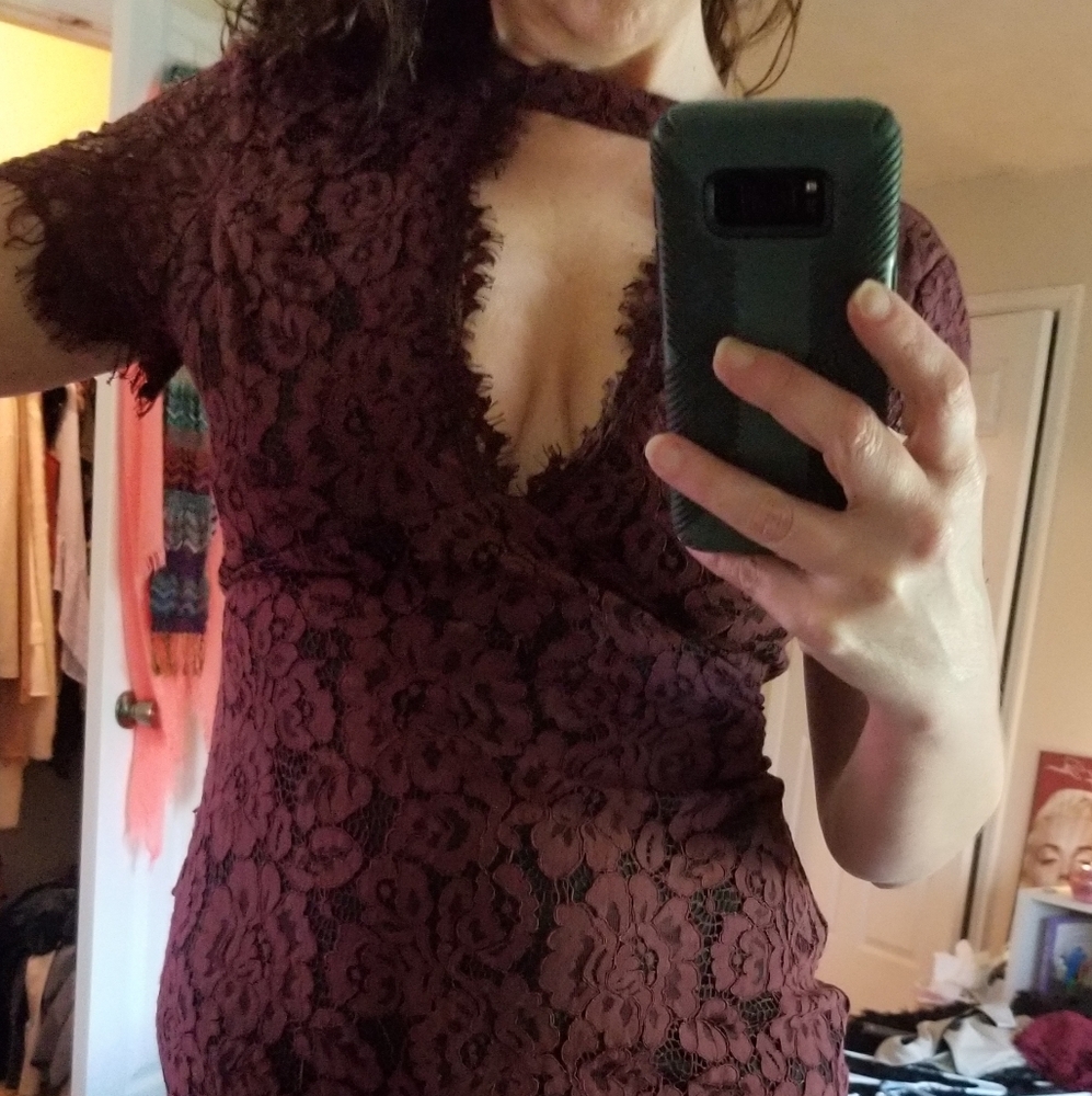 🔥HOTT LACE RED DRESS🔥